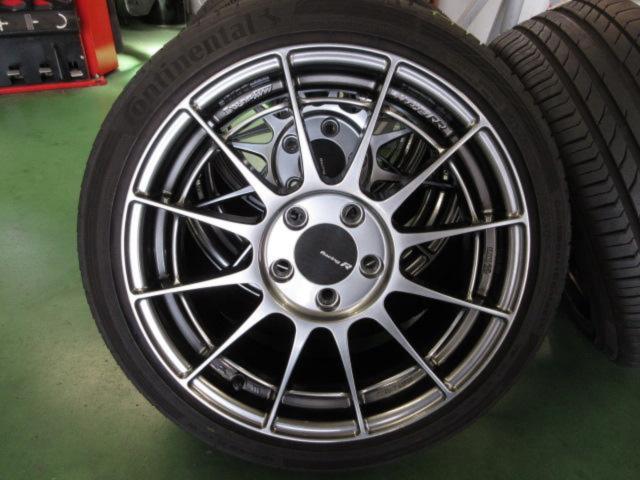 ENKEI
Racing
Revolution
NT03RR
+
Continental
ContiSportContact5