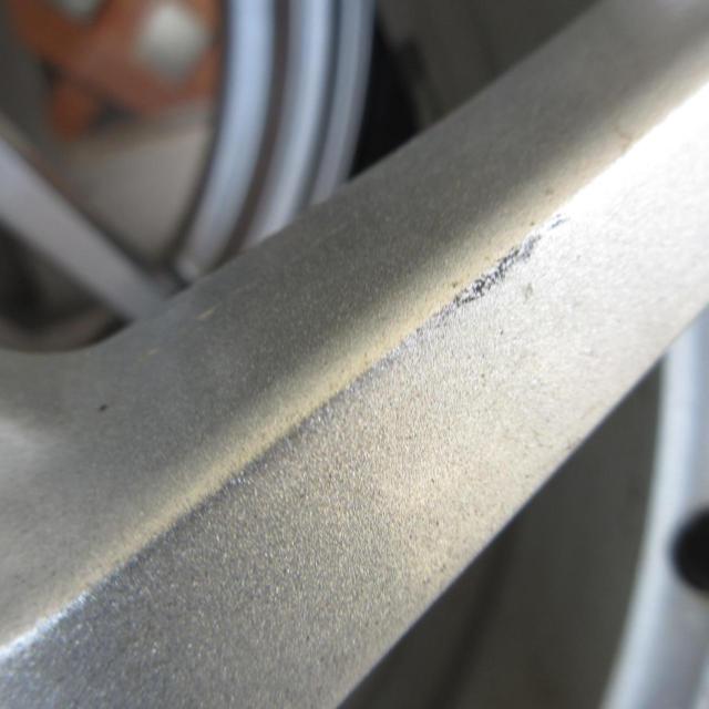 A-TECH
SCHNEIDER + BRIDGESTONE
ICEPARTNER 2
*This product is a set of four studless tires and wheels.*