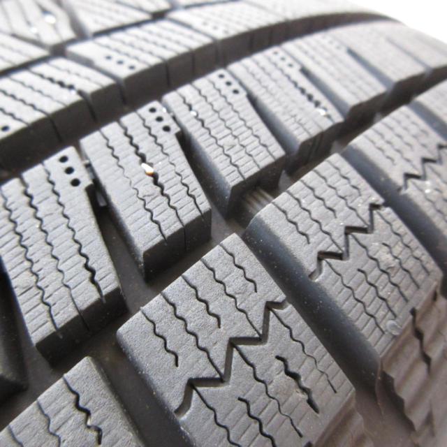 A-TECH
SCHNEIDER + BRIDGESTONE
ICEPARTNER 2
*This product is a set of four studless tires and wheels.*