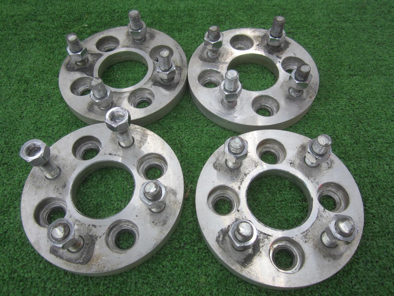 Wide tread spacer
4 pieces set