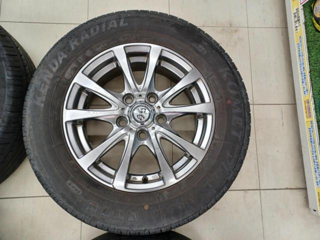 BIG
WAY
TRG-BAHN
+
KENDA
KR23A
205 / 65R15