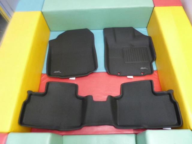 3D
MAXpider
Floor mat
Toyota
For Yaris Cross