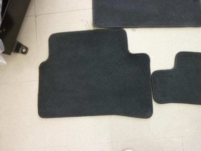 Toyota genuine 210 series
Corolla touring
Genuine floor mat