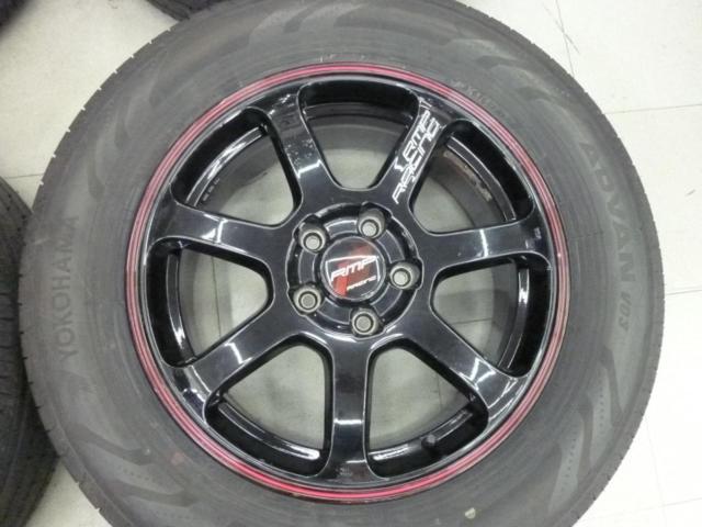 MARUKA
SERVICE (Marca Service)
RMP
RACING
R07
7-spoke wheels
+
YOKOHAMA (Yokohama)
ADVAN
V03