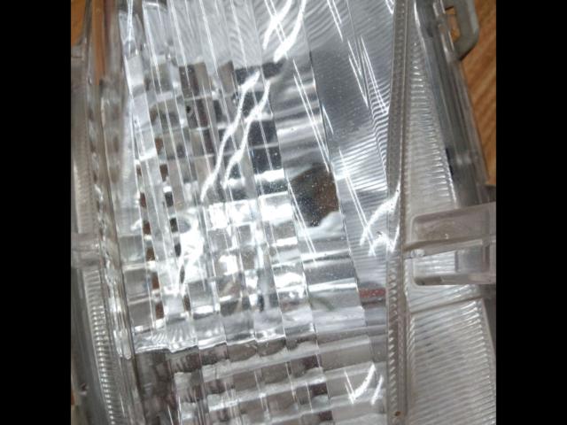 Toyota genuine
Front turn signal lens
[
30 series Prius
Late version
