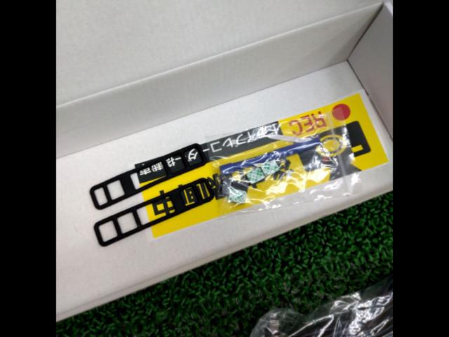 DVR-R537
Mirror-type dashcam with 3 cameras and in-car infrared light