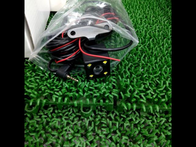 DVR-R537
Mirror-type dashcam with 3 cameras and in-car infrared light