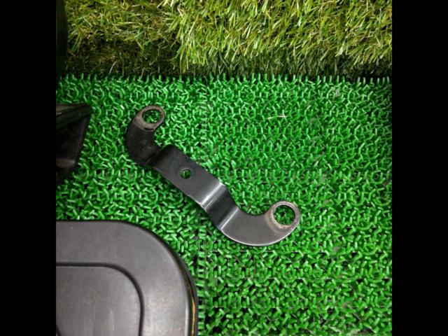 !! To spare
Harley-Davidson
Sportster 1200 (2007 model) genuine air cleaner box