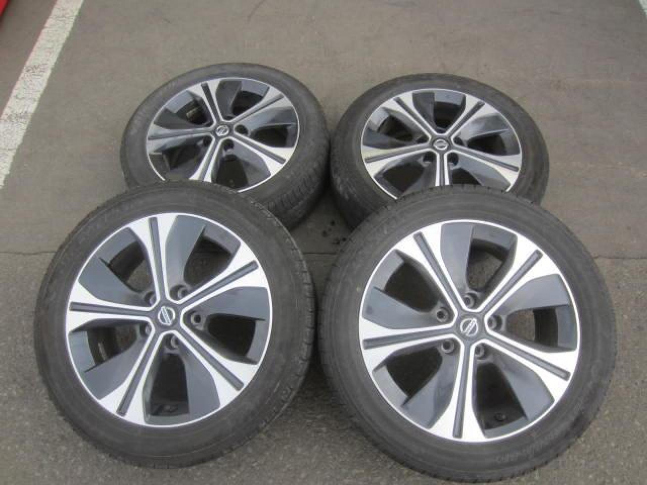 日産 キックス純正ホイール + YOKOHAMA BluEarth E70 | 中古品 
