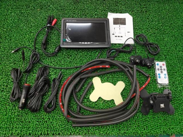 Unknown Manufacturer
Dash monitor
+
Camera