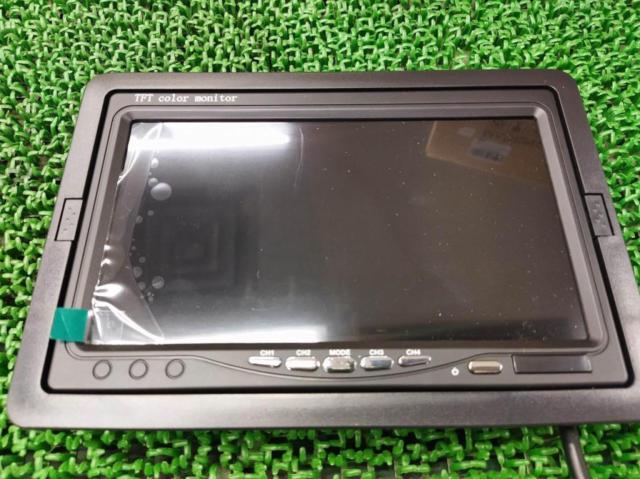 Unknown Manufacturer
Dash monitor
+
Camera