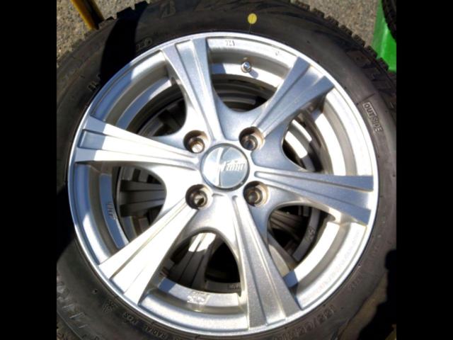 weds
Fang
6-spoke aluminum wheels + BRIDGESTONE
BLIZZAK
VRX2