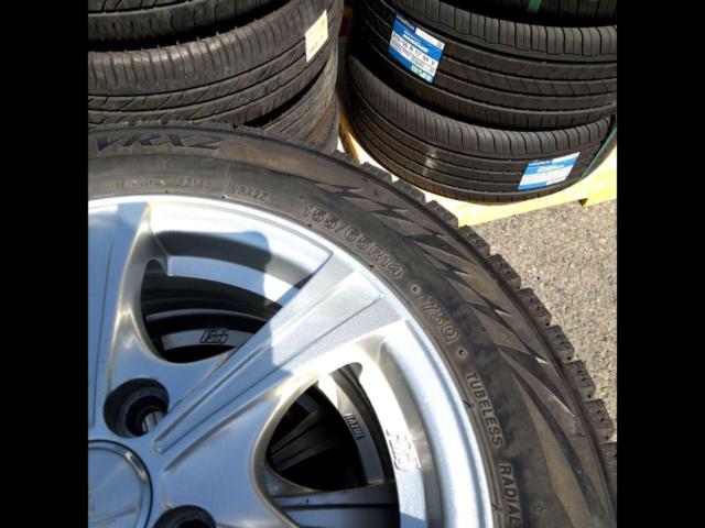 weds
Fang
6-spoke aluminum wheels + BRIDGESTONE
BLIZZAK
VRX2