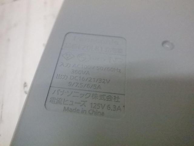 △値下げしました!!△【WG】Panasonic 急速充電器 EZ0L81