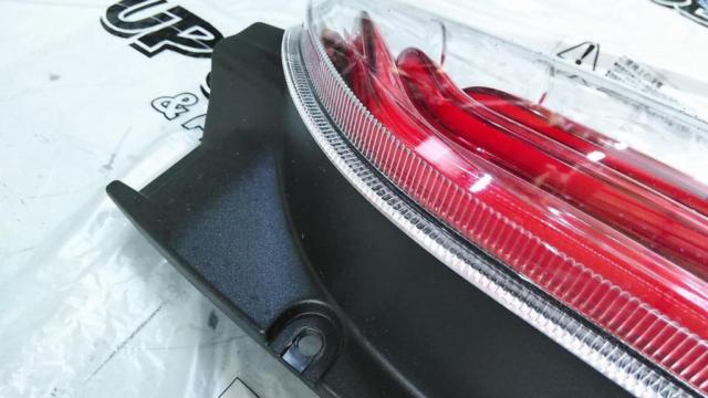 【左右セット】メーカー不明 ファイバーフルLEDテールレンズ