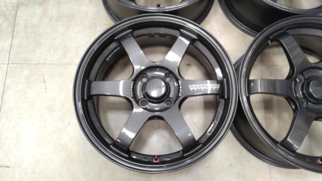 We lowered the price in August.
RAYS (Rays)
VOLK
RACING (Volk
Racing)
TE37
SONIC
