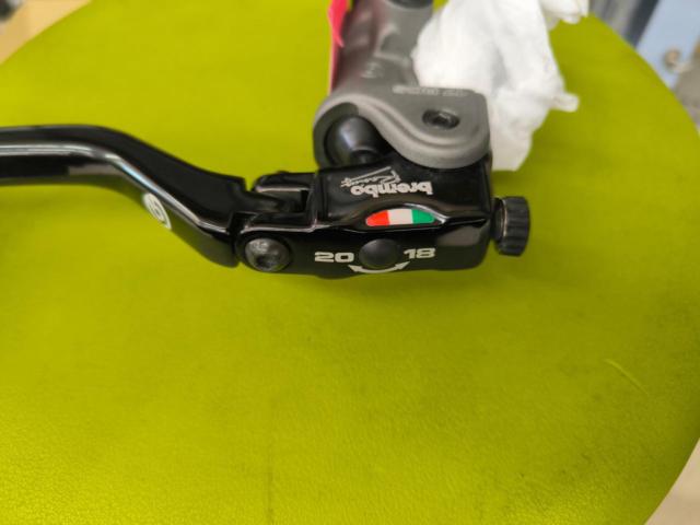 Brembo 19RCS
Radial brake master cylinder
KBA
61243