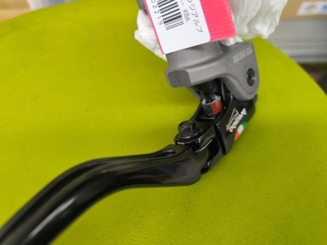 Brembo 19RCS
Radial brake master cylinder
KBA
61243