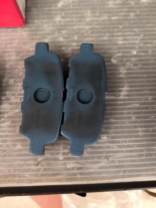 PITWORK
(Pit work)
AY060-NS050
Disk pad