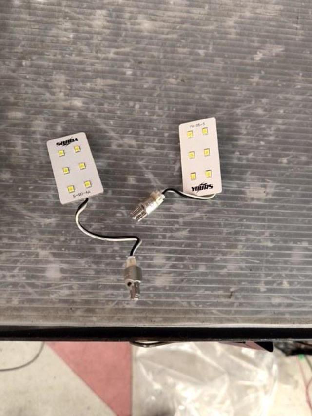 YOURS Toyota Exclusive
Specially designed
LED
Vanity lamp