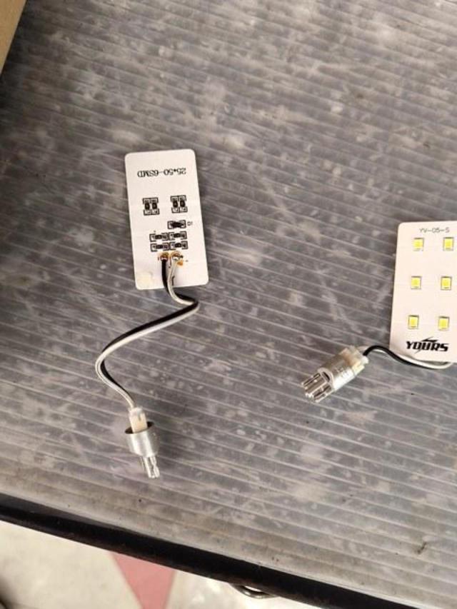 YOURS Toyota Exclusive
Specially designed
LED
Vanity lamp