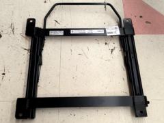 BRIDE シートレール ZC32/72S 運転席側