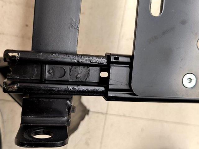 BRIDE シートレール LA100S 助手席側