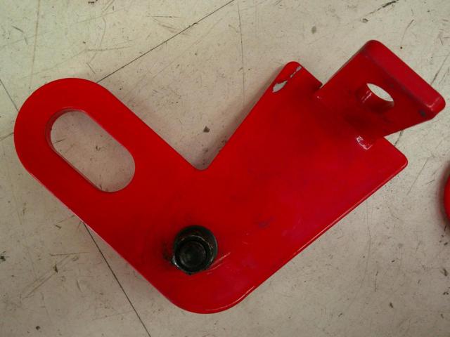 Unknown Manufacturer
front
+
Rear tow hooks
Right and left