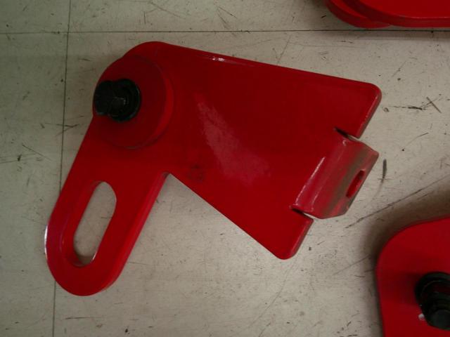 Unknown Manufacturer
front
+
Rear tow hooks
Right and left