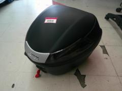 GIVI
B34NT
Mono lock case