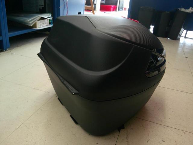 GIVI
B34NT
Mono lock case