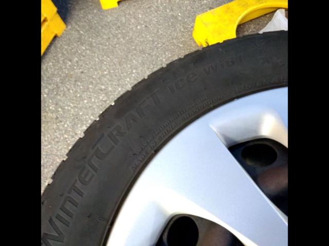 Genuine Toyota Aqua
+KUMHOWinter
CRAFT
ice
wi61