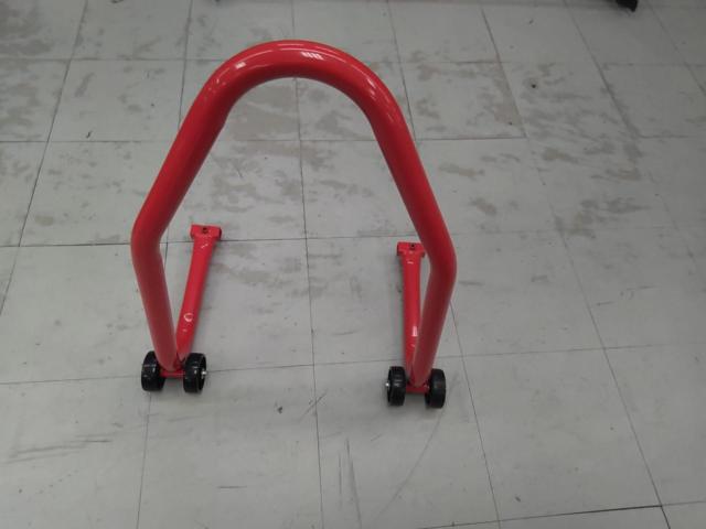 Unknown Manufacturer
Rear maintenance stand