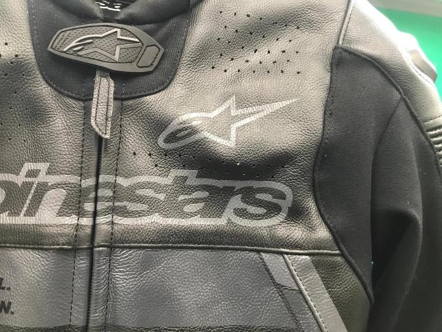 Alpinestars
missile
V2
Ignition
Leather suits