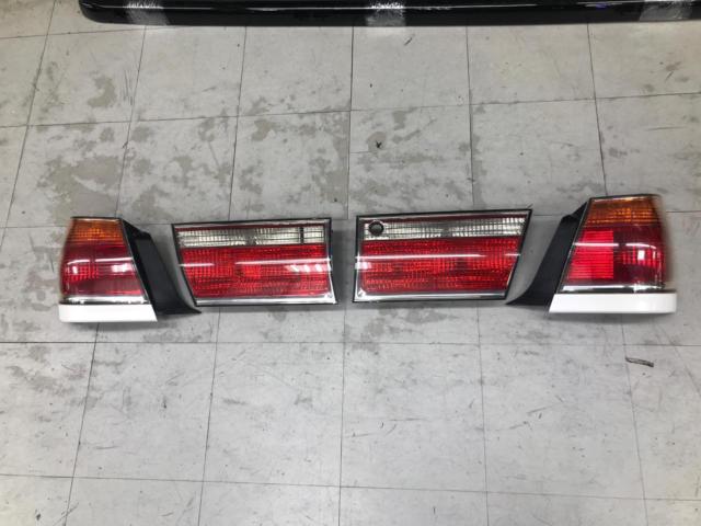 TOYOTA
Genuine tail lens