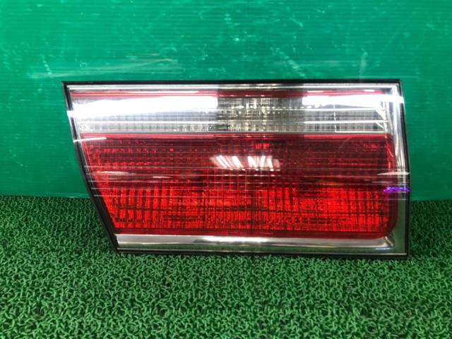 TOYOTA
Genuine tail lens