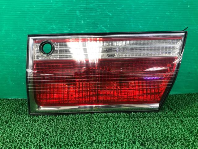 TOYOTA
Genuine tail lens