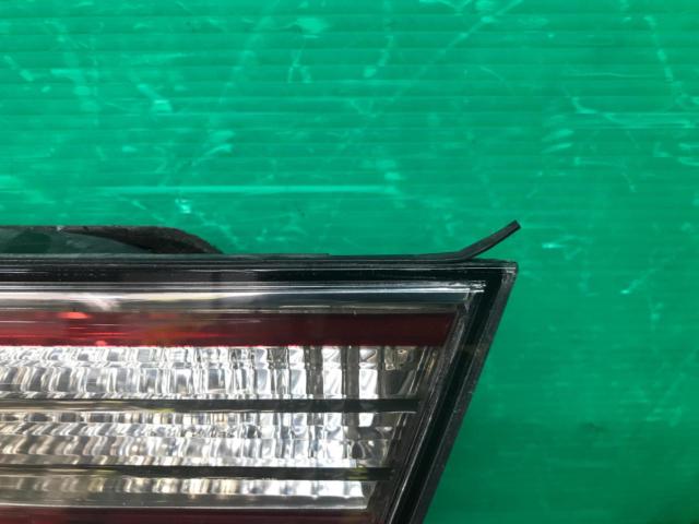 TOYOTA
Genuine tail lens