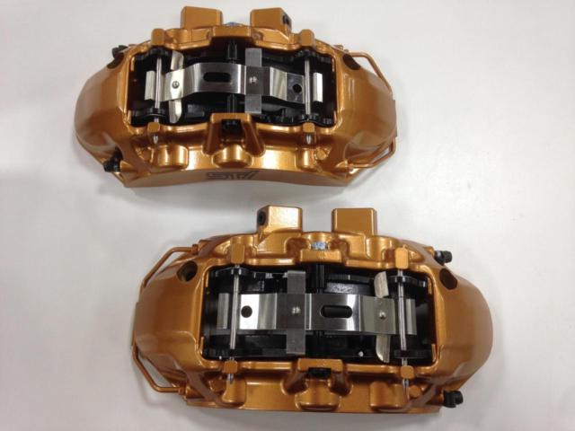 Pleiades
STI genuine 6-piston brake calipers