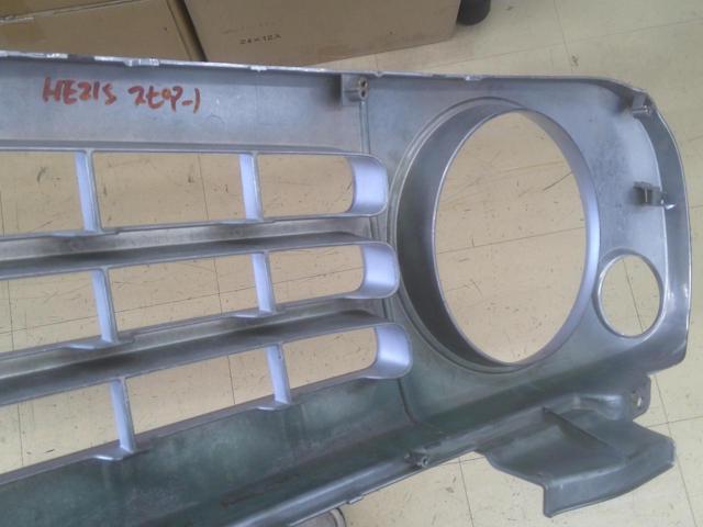 Mazda
Genuine front grille for Spiano HE21S