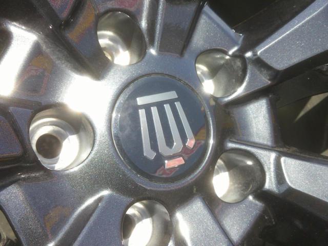 BRIDGESTONE
BLIZZAK
WZ-1
+
Toyota
Crown Estate
Z grade genuine wheel