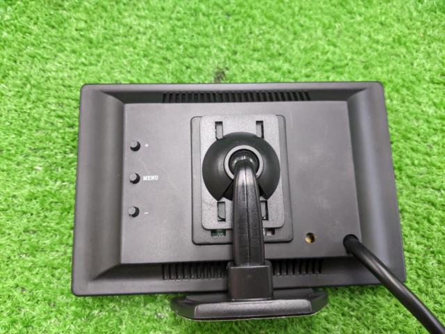 Unknown Manufacturer
Monitor
+
2 cameras