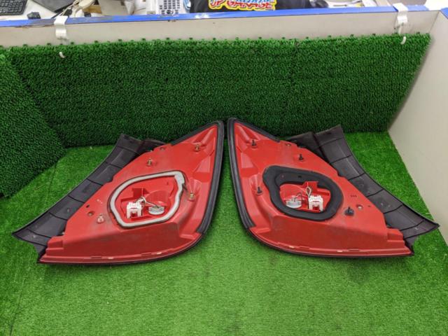 Toyota
18 Majesta genuine tail lens