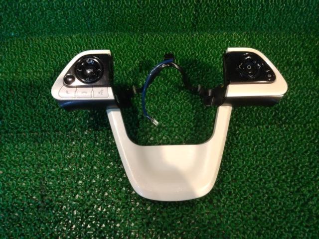 Toyota genuine Prius/ZVW50
Steering switch