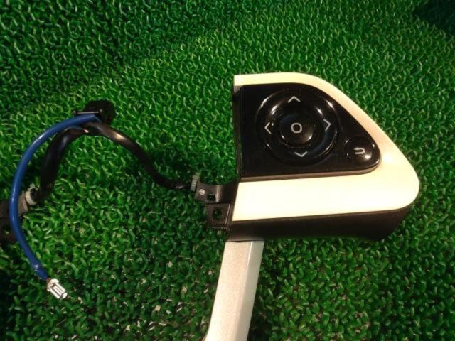 Toyota genuine Prius/ZVW50
Steering switch