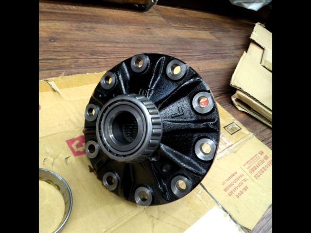 A Toyota genuine Hiace 200 series/Type 3 (with minor defects)
Genuine def