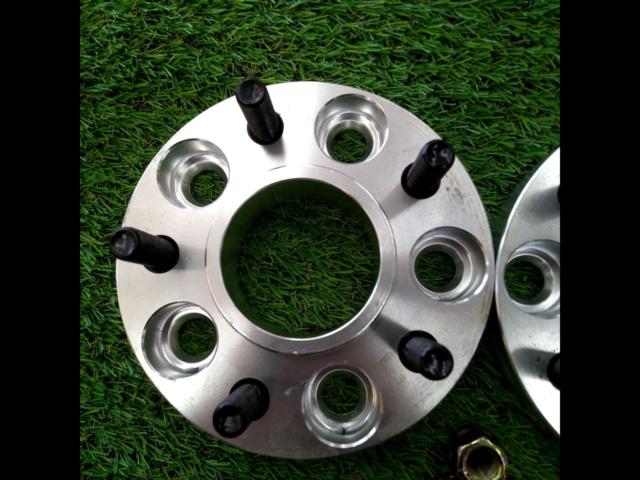 Durax114.3-5H
M12 × P1.5
Wide tread spacer