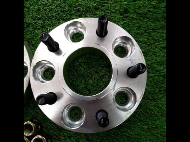 Durax114.3-5H
M12 × P1.5
Wide tread spacer