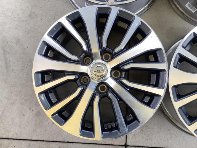 Genuine Nissan parts
C26
Serena late
Original wheel