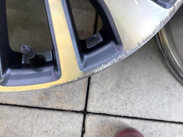 Genuine Nissan parts
C26
Serena late
Original wheel